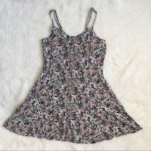 American Eagle Ditsy Floral Dress